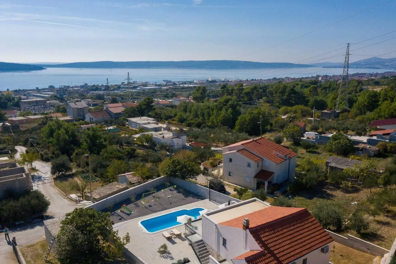 Villa Petra Kastela